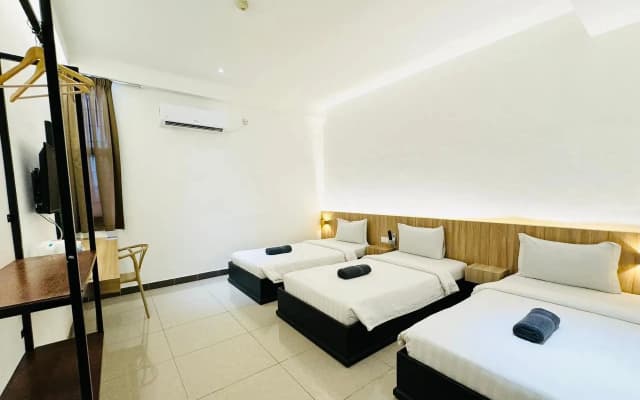 OYO Tawau Hospital Formerly Mangrove Hotel - photo 2