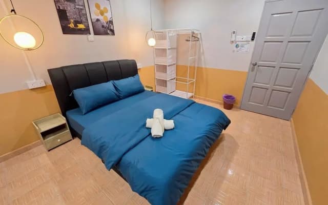 Comfy Tok Sira Home Kuantan 5 BR - photo 5