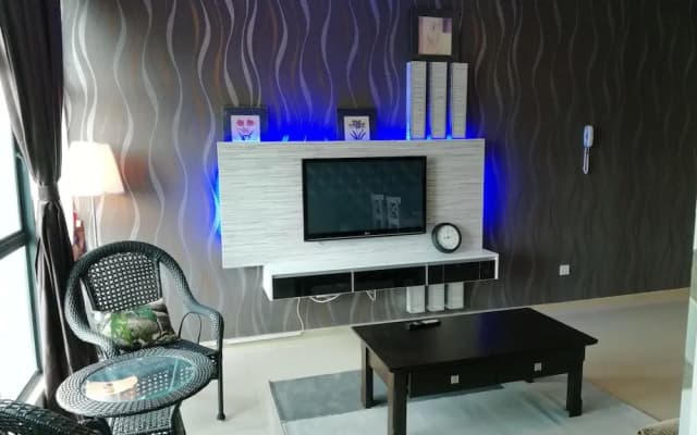 Lawang Suite 1 Bedroom Corner Apartment - photo 4