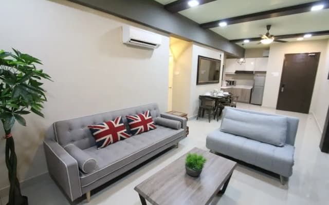 Ian's Majestic Condo - photo 2