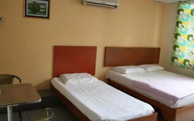 Budget  Comfort Hostel - photo 3