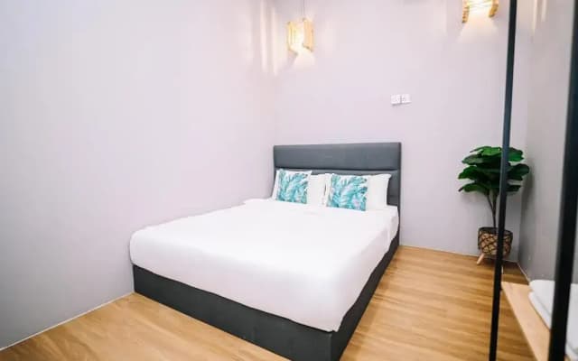 Swing & Pillows @ 87 Chulia St, Georgetown Penang - photo 4