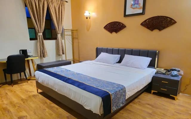 Banana Boutique Hotel - photo 3