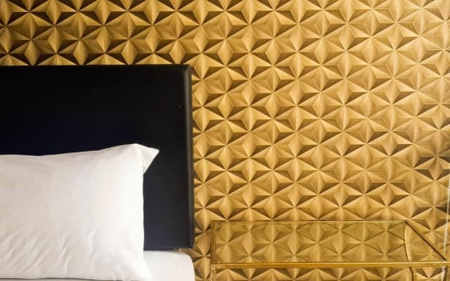 J Hotel - photo 5