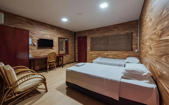 Dragon Inn Floating Resort - photo 5