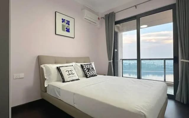 R&F Superior Homestay By Han Lin Sojourn - photo 5