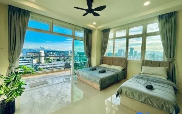 Kuching City Center Apartment With City View - photo 4