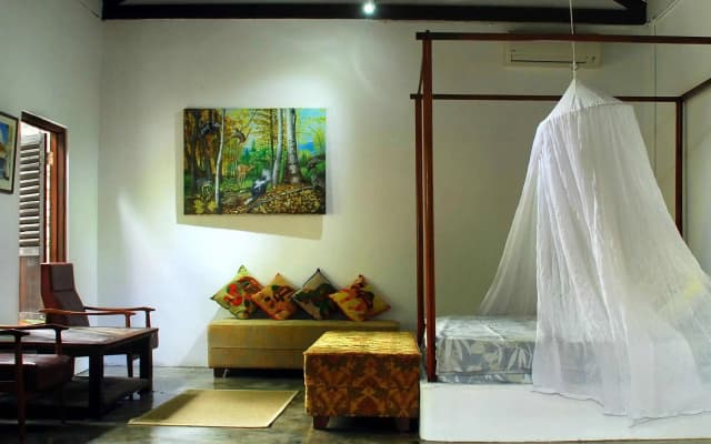 The Neem at Banda Hilir Chalets - photo 2