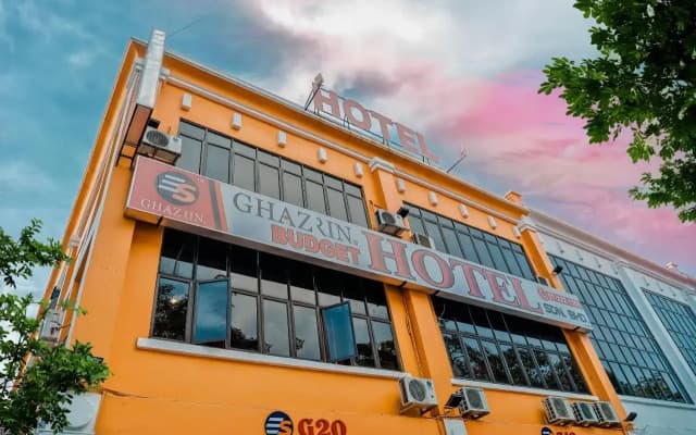 Ghazrins Garuda Hotel - photo 4
