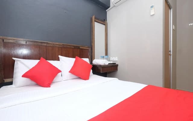 Nice Stay Hotel by OYO Rooms - photo 5