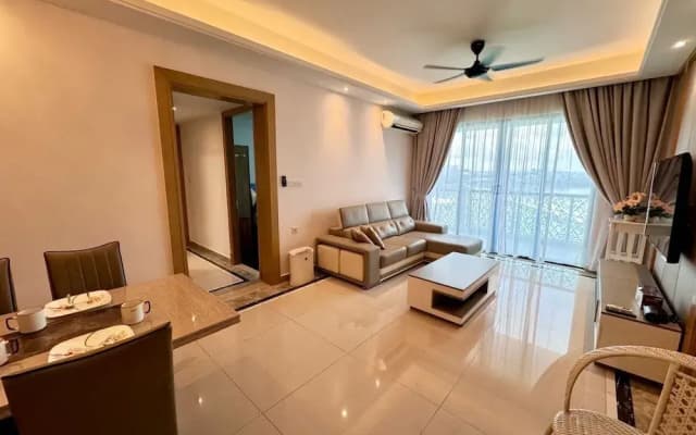 JB City CIQ-R&F Shopping Mall Apartment - photo 5