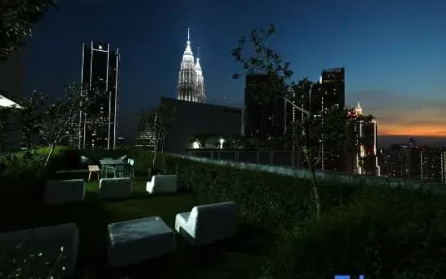 The Mews KLCC Kuala Lumpur by Moist【Located in the City Center+10 mins to Twin Towers+ pool】 - photo 3