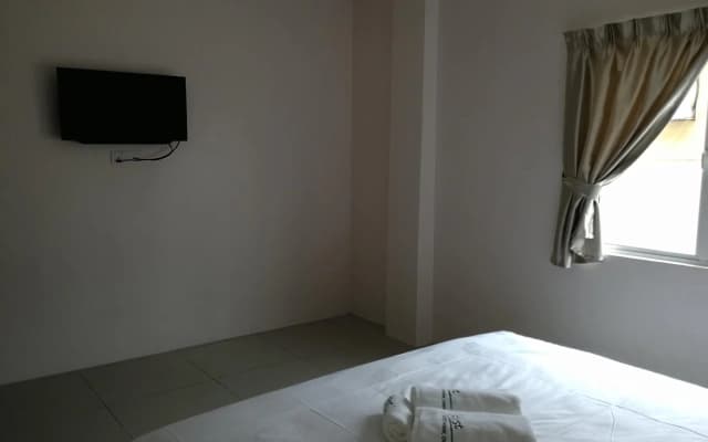 First Guest House Cheras - photo 5