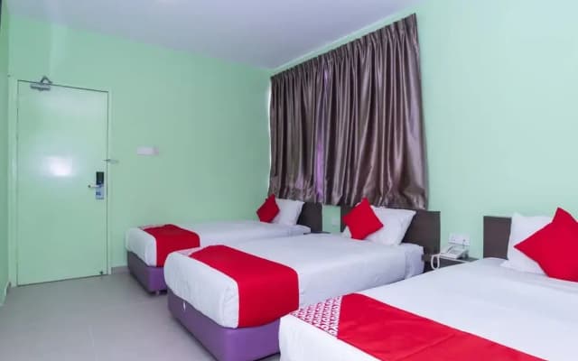 OYO 1172 Hotel Shlyo - photo 4