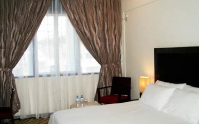 New Regent Hotel & Restaurant - photo 2