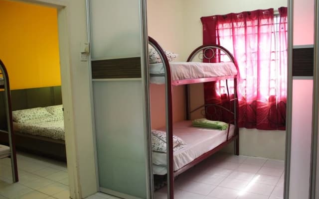 Teratai Homestay  Vista Impiana - photo 3
