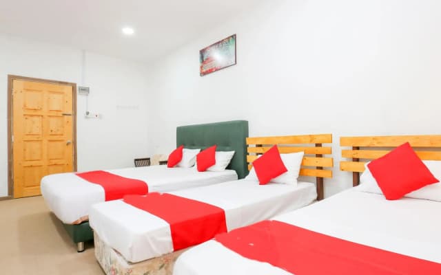 Citra Kadok Banquets & Homestay - photo 4