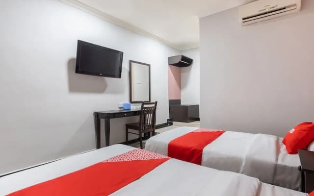 Oyo 89844 Green Villa Hotel - photo 5