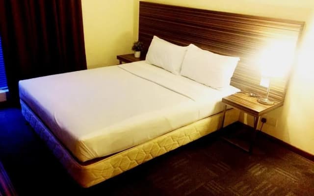 Hotel Sara's Inn Shah Alam - photo 3