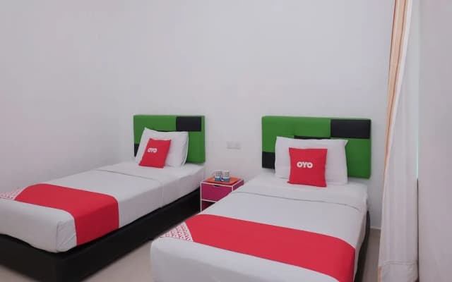 OYO 90005 DC Villa Guest House - photo 3