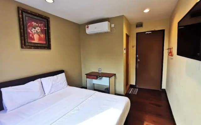 98 Hotel - photo 4