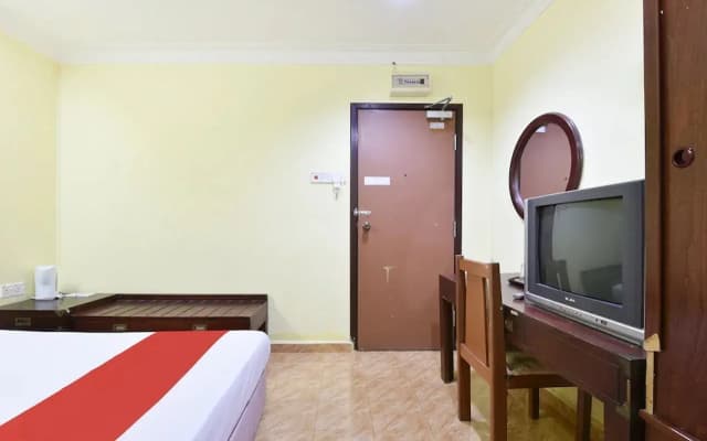 Hotel O Kota Bharu Near War Museum Formerly Azam Hotel - photo 5