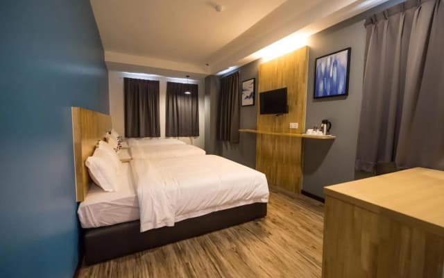 3-Plus Hotel - photo 5