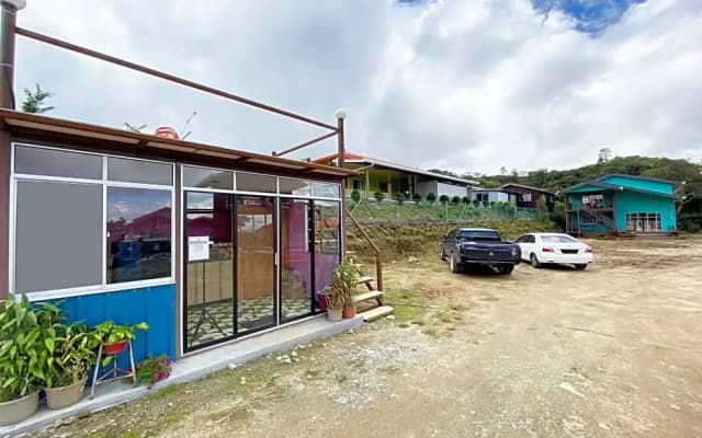 OYO HOME 90288 Masilau Valley Kundasang - photo 2