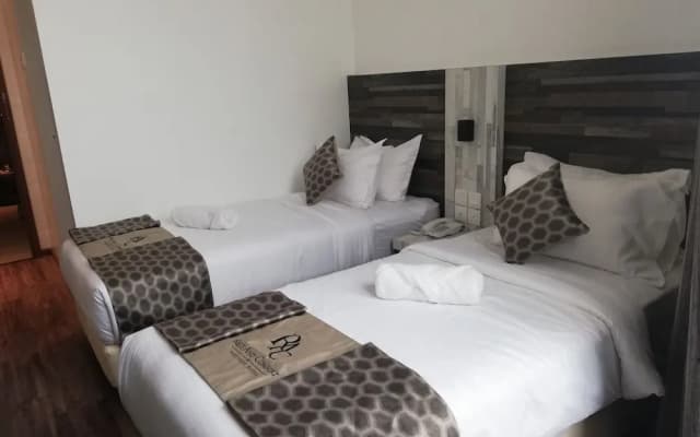 Rest and Comfort Boutique Hotel - photo 4