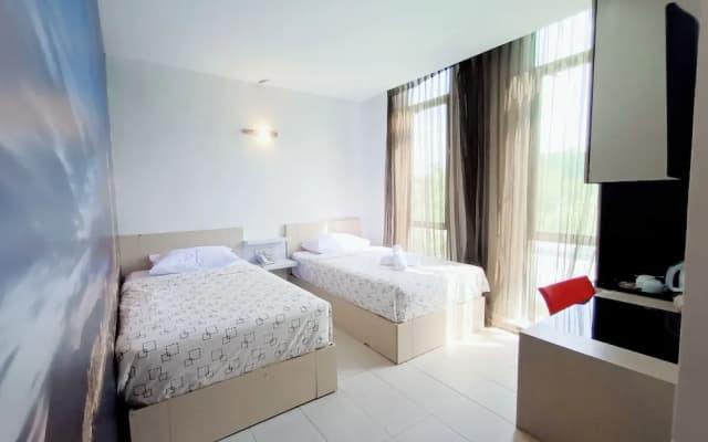 Kozi Hotel - Danga Bay - photo 4