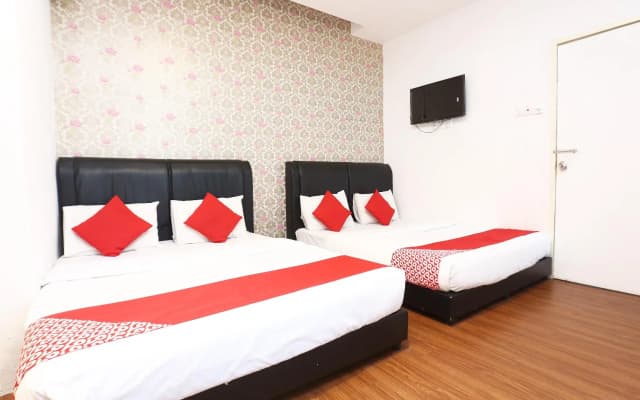 OYO 717 MR J Hotel Wakaf Che Yeh 2 - photo 2