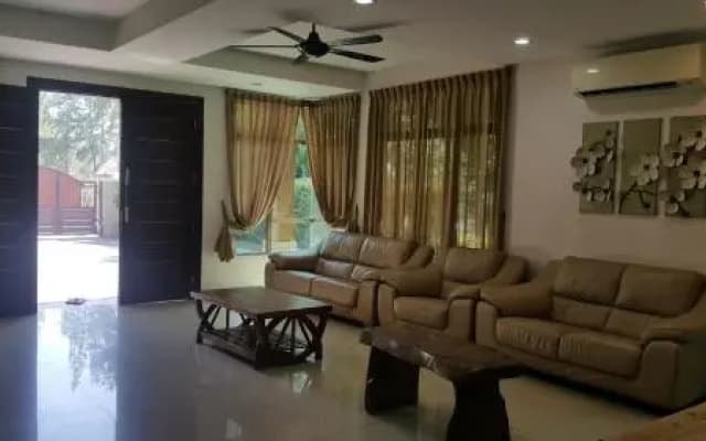 Luxury Beachfront Villa - photo 4
