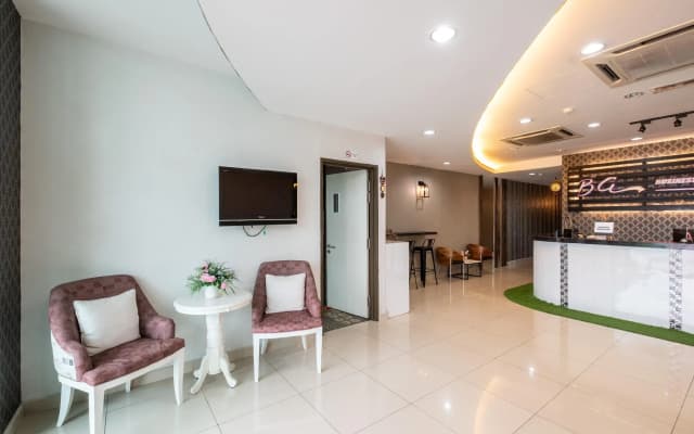 BG Business Hotel - photo 2