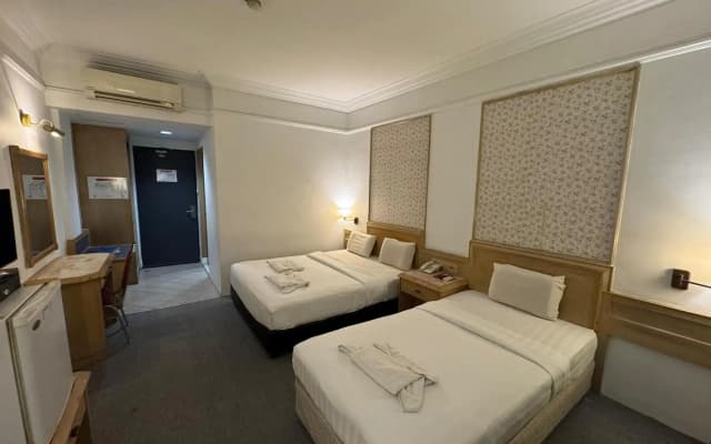 Hotel DeLeeton - photo 4