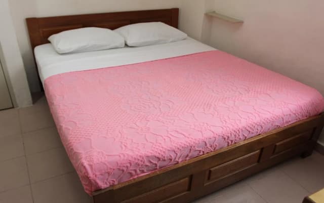 Town Inn Hotel - photo 5