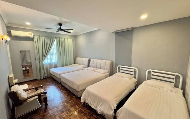 Spacious 4-bedroom House in Tebrau City, Johor Bahru - photo 2