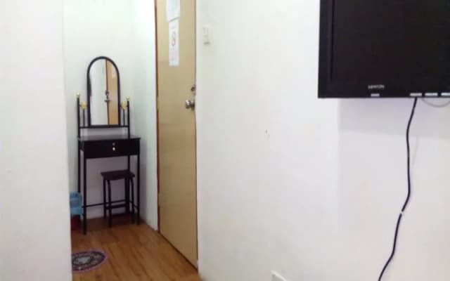 LB Hotel - photo 2
