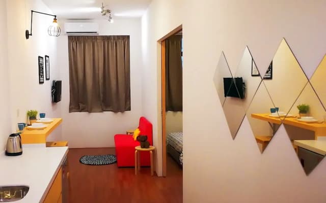 Lazy Elephant Guesthouse - photo 2