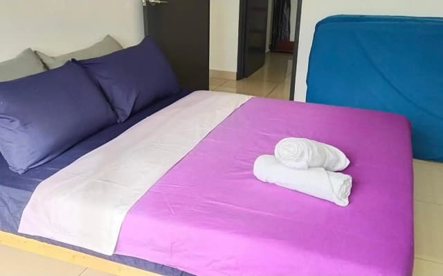8pax Mount austin Midori Green homestay - photo 2