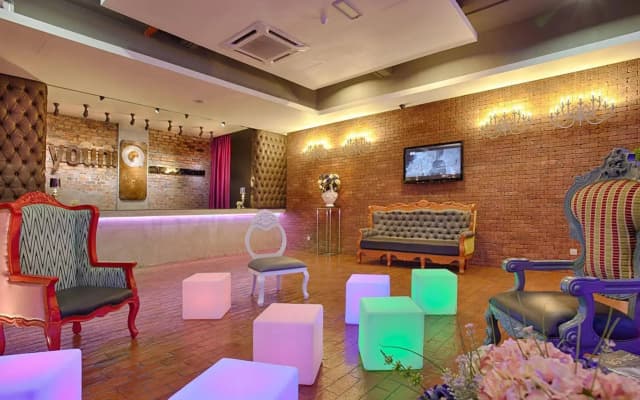 the youniQ Hotel - photo 2