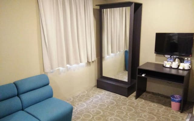 Lucky 11 Hotel - photo 5