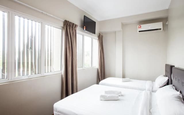 Moment Hotel - photo 4