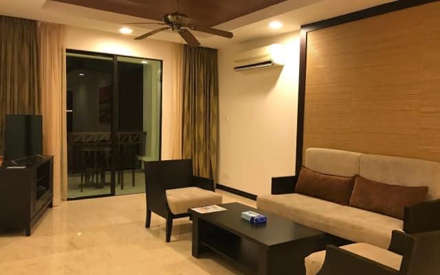 Sunset Seaview Beach Villas & Spa Suites at Nexus Karambunai - photo 3