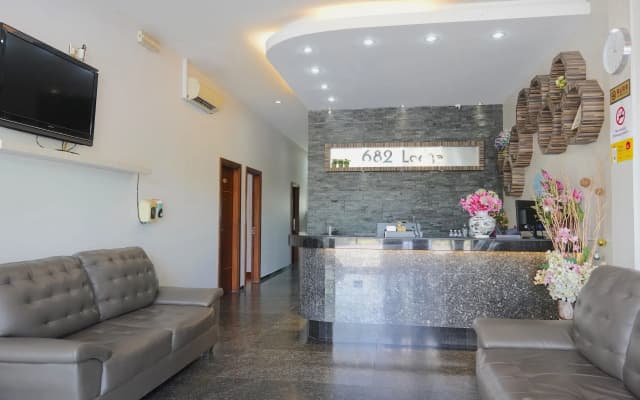 682 Lodge - photo 2