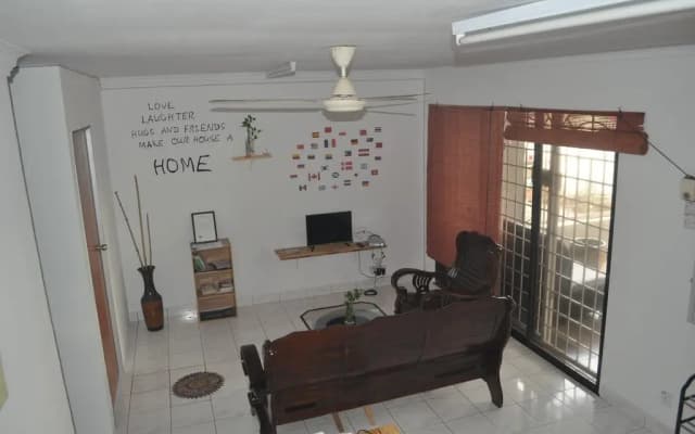 Home Guesthouse - photo 2