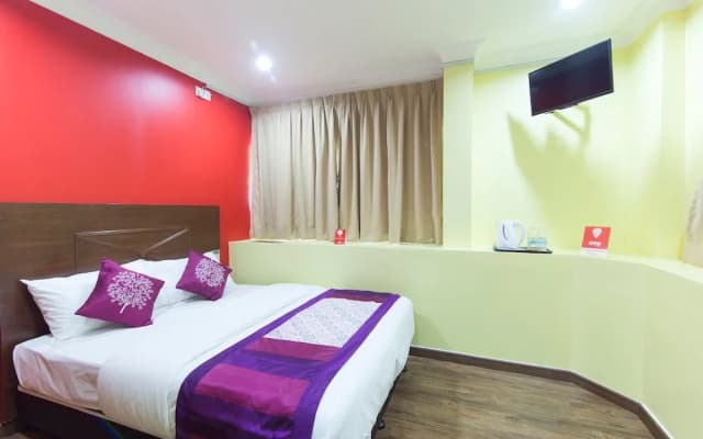 OYO 308 Hotel Sunjoy 9 - photo 4