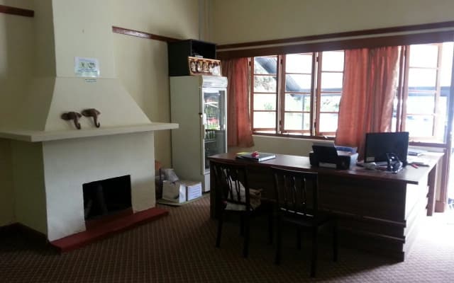 Dew Drop Inn - photo 2