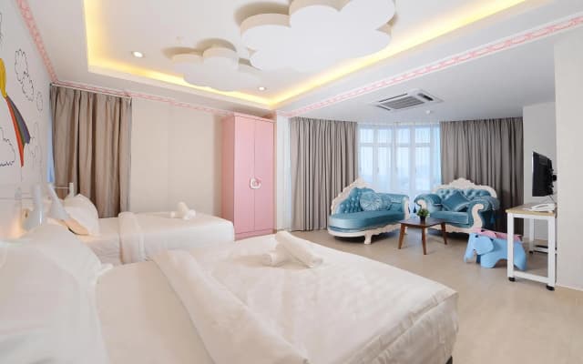 Hotel de Art @ i-City - photo 5