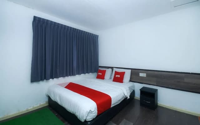 River Inn by OYO Rooms - photo 5