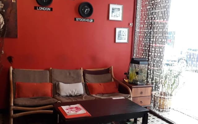 Threehouse Bed & Breakfast - Hostel - photo 2